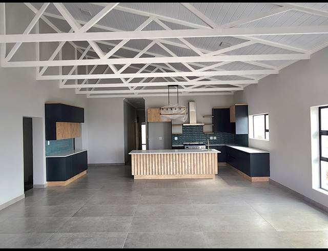 3 BEDROOM DUET FOR SALE IN ISLAND VIEW